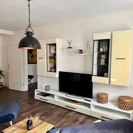 Ferienwohungen Und Haus Zum Schwan Διαμέρισμα *