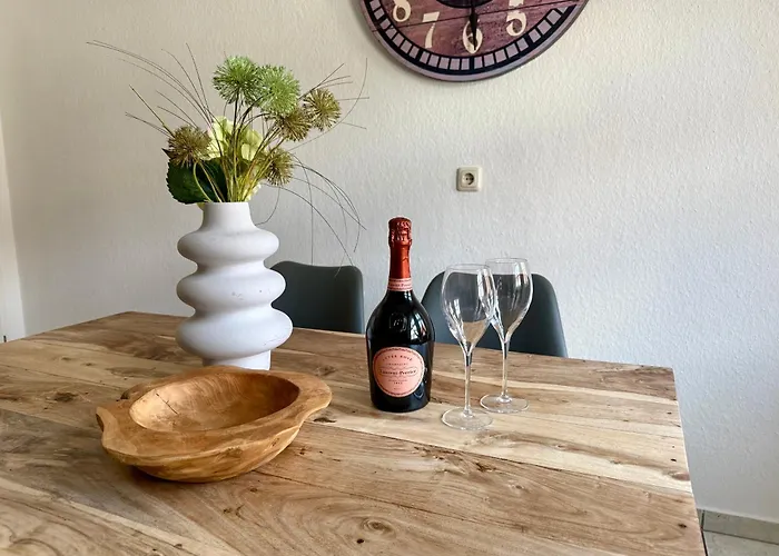 Ferienwohungen Und Haus Zum Schwan Apartament *